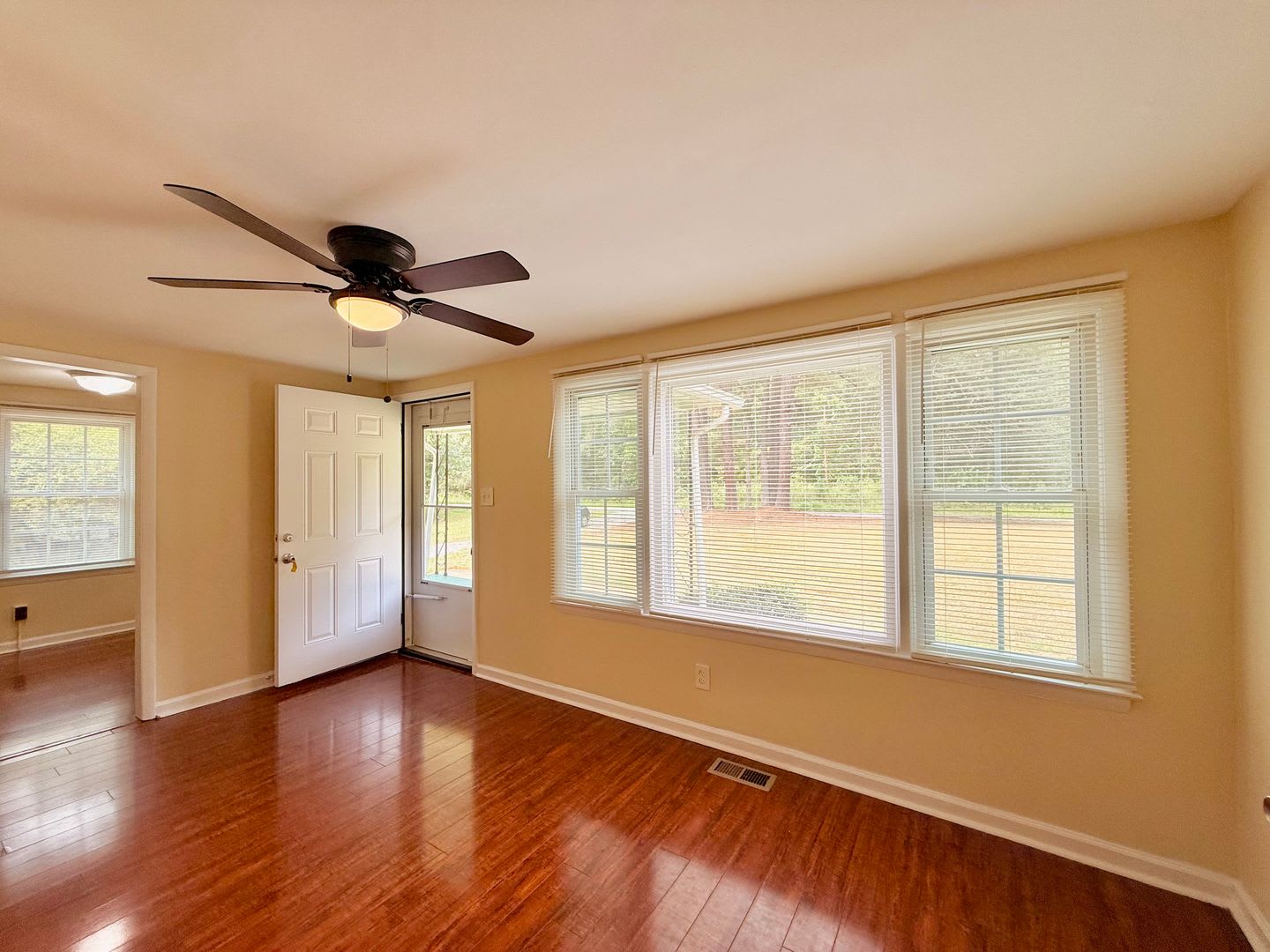 Quiet & Peaceful Rancher For Rent! – photo 4