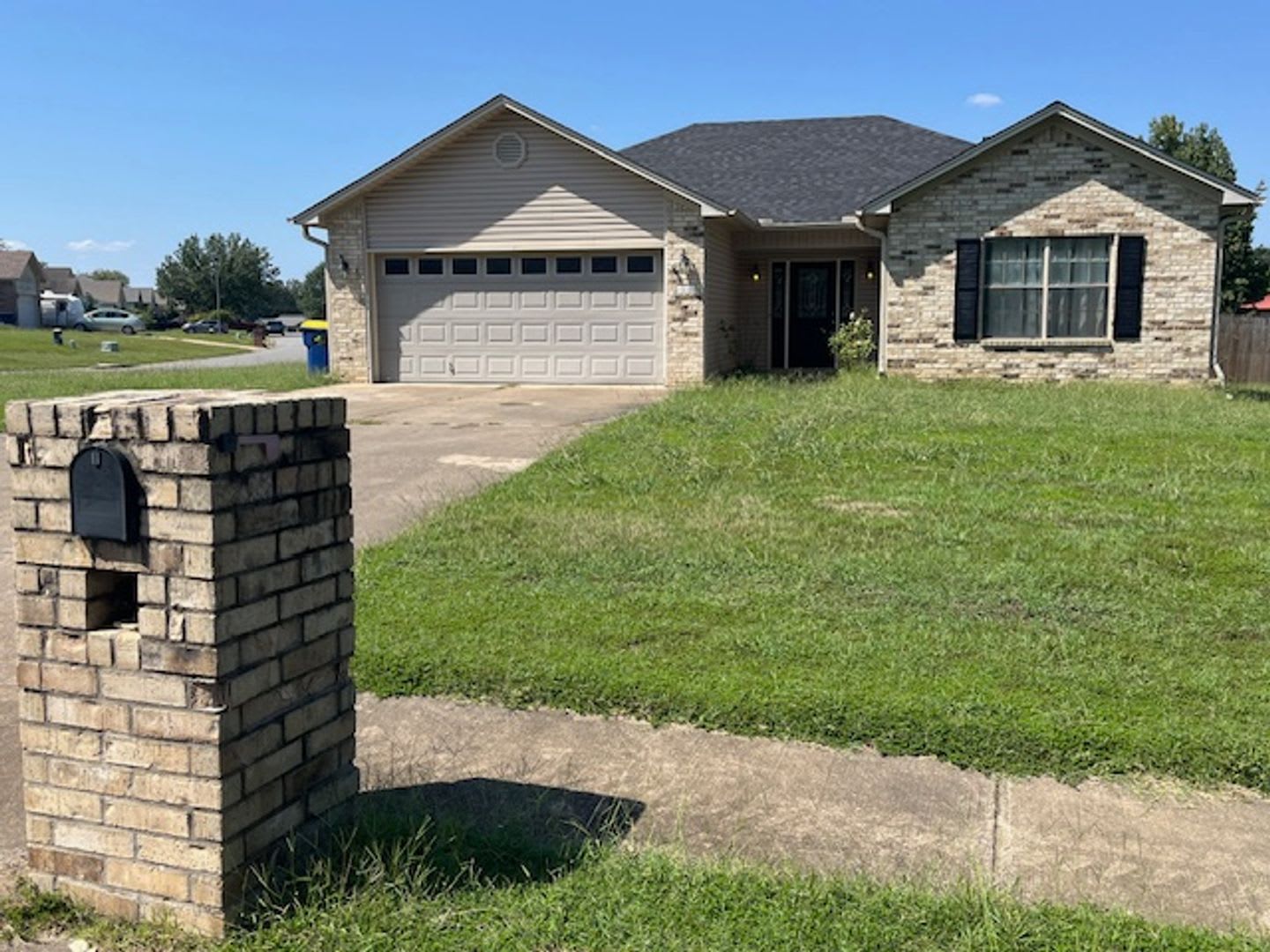 Nice Cabot 3 bedroom 2 bathroom house for lease – photo 1
