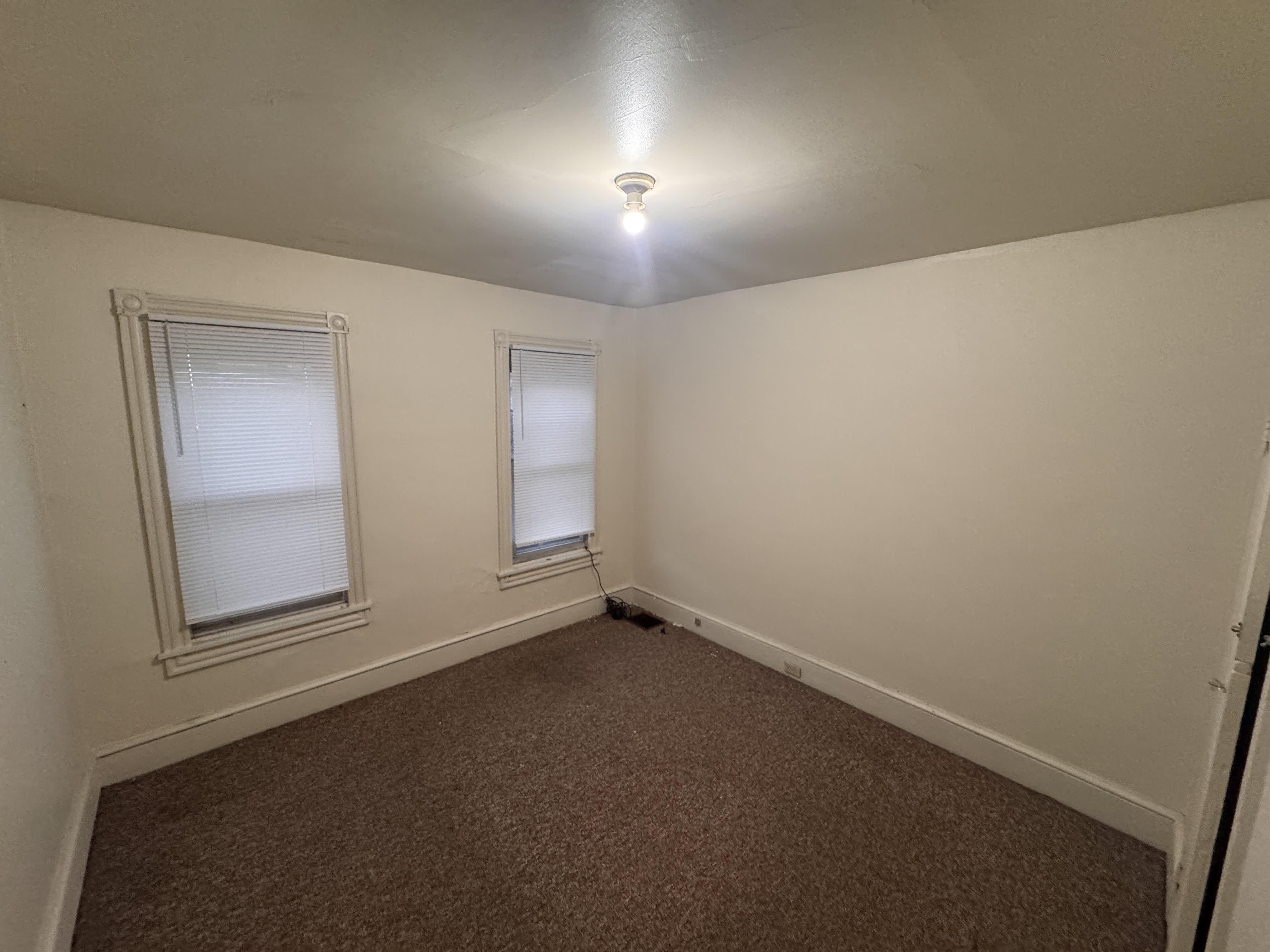 438 Linden St – photo 5