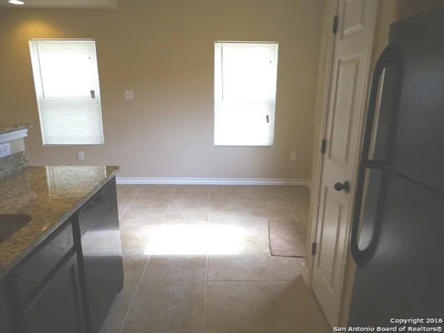 Charming 3BR/2.5BA Near Randolph AFB & Ft. Sam Houston – photo 5