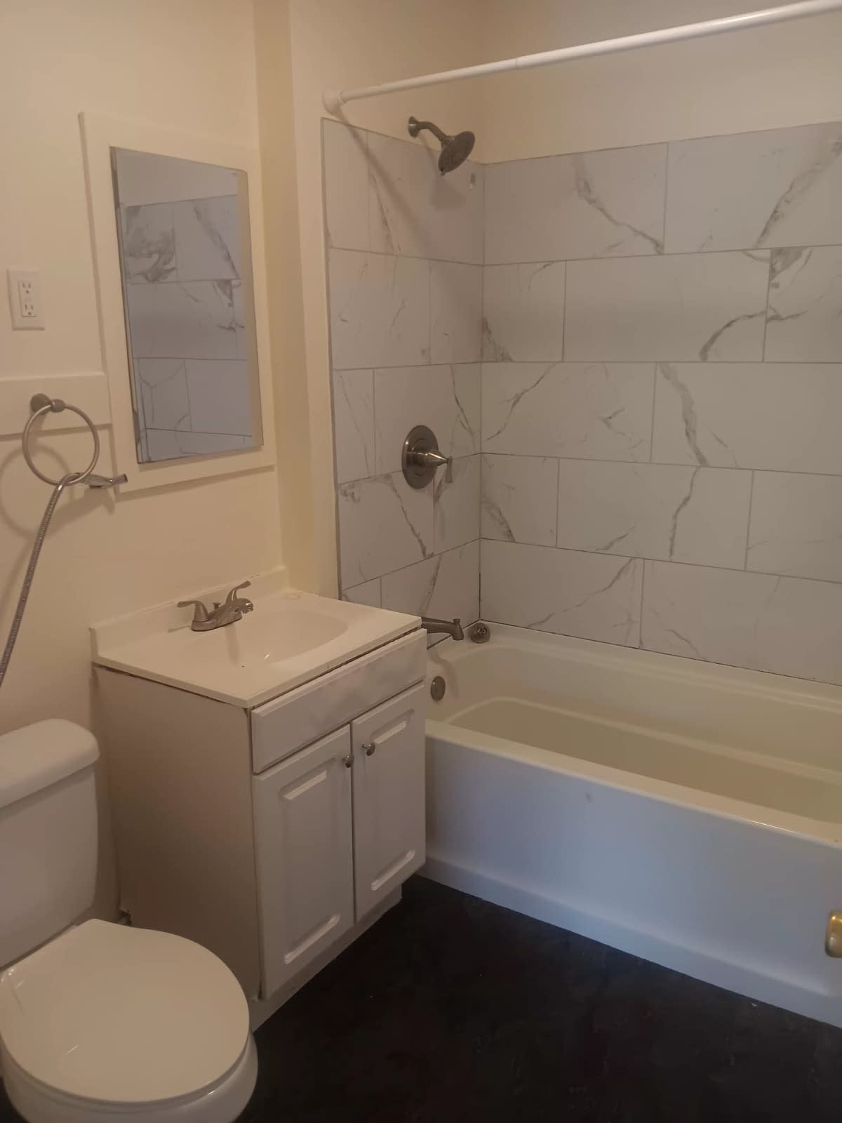 1032 Campbell Ave – photo 3