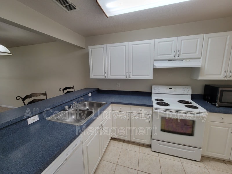 2348 Sw 42Nd Dr – photo 5
