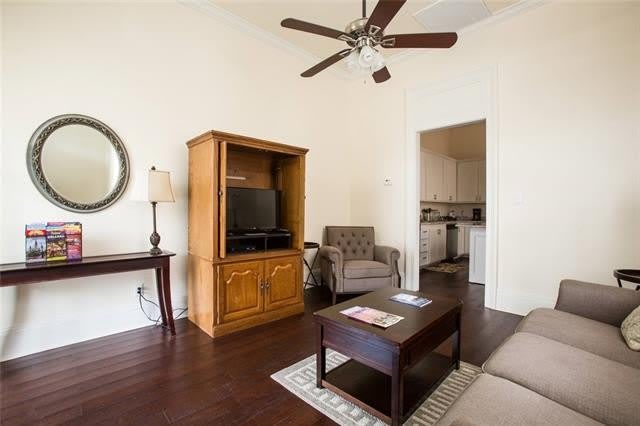 8118 BELFAST Street – photo 3