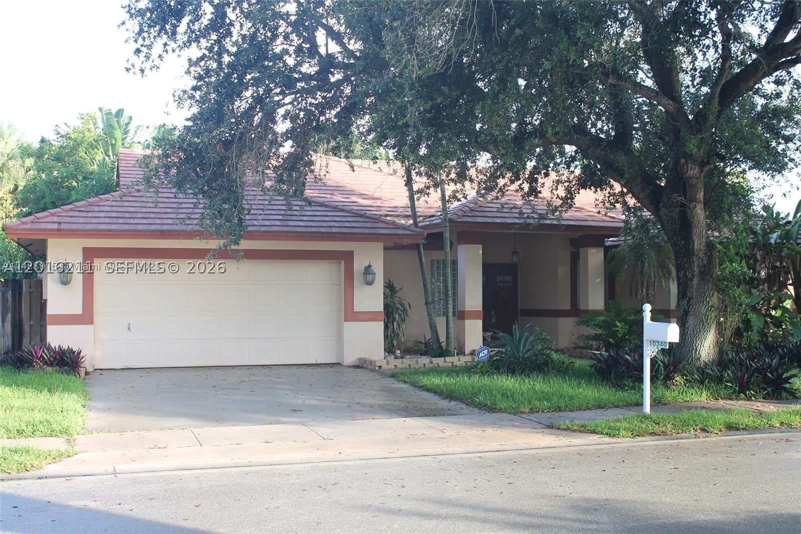 10340 SW 15th St – photo 1