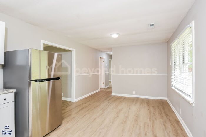 935 James Avenue – photo 5