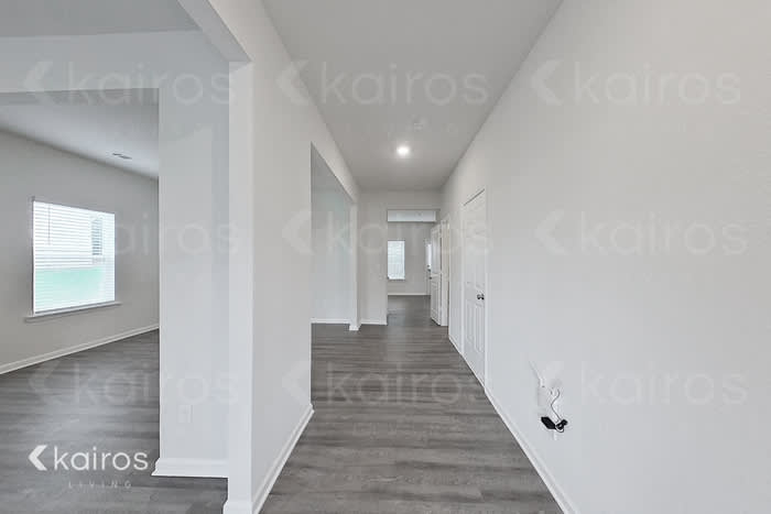 3428 Bridgewood Drive – photo 2