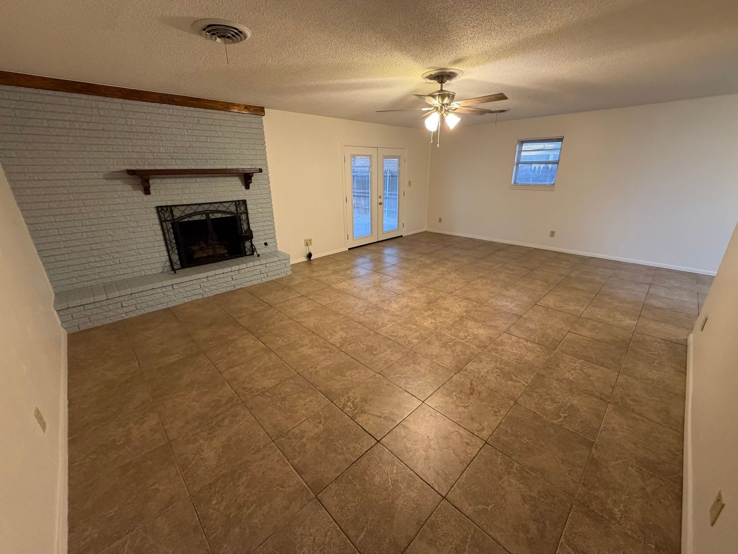 5003 Hall Ave. – photo 3