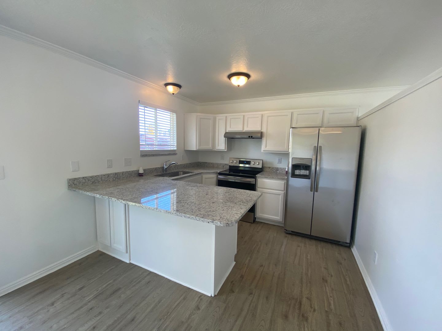 Beautiful 4 Bedroom Home In Clinton – photo 2