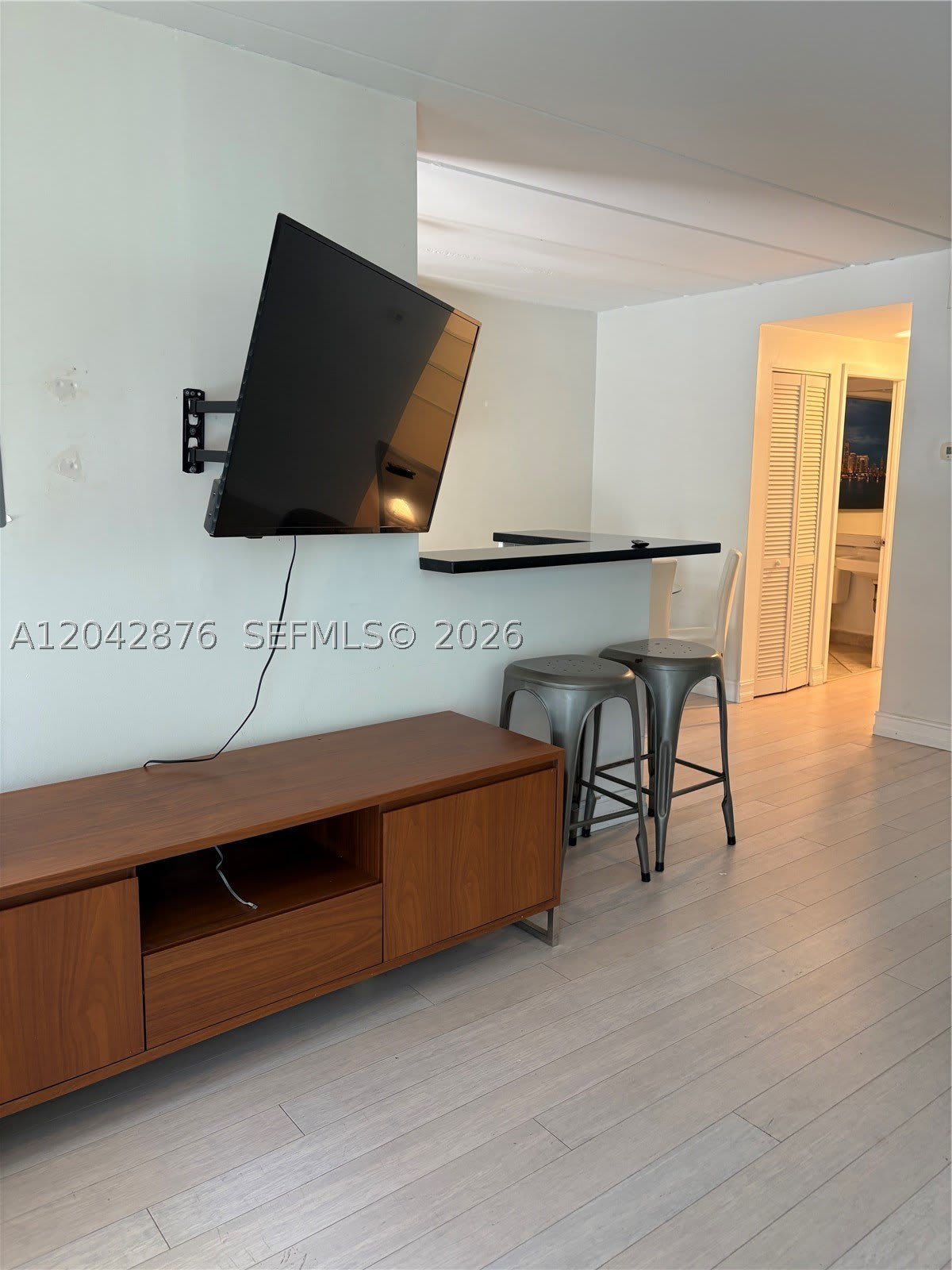 1545 Euclid Ave – photo 3