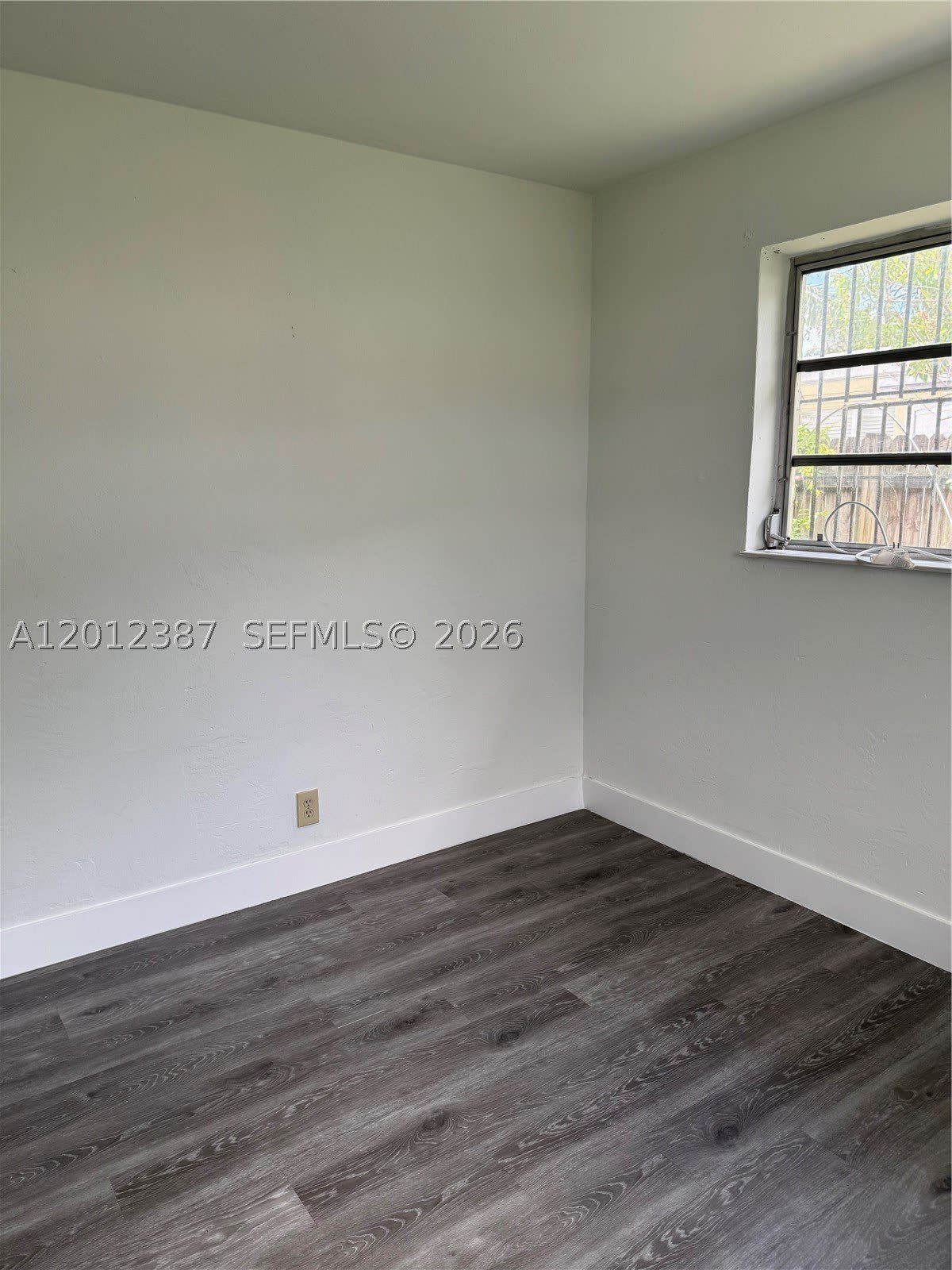 2620 SW 53rd Ave – photo 4