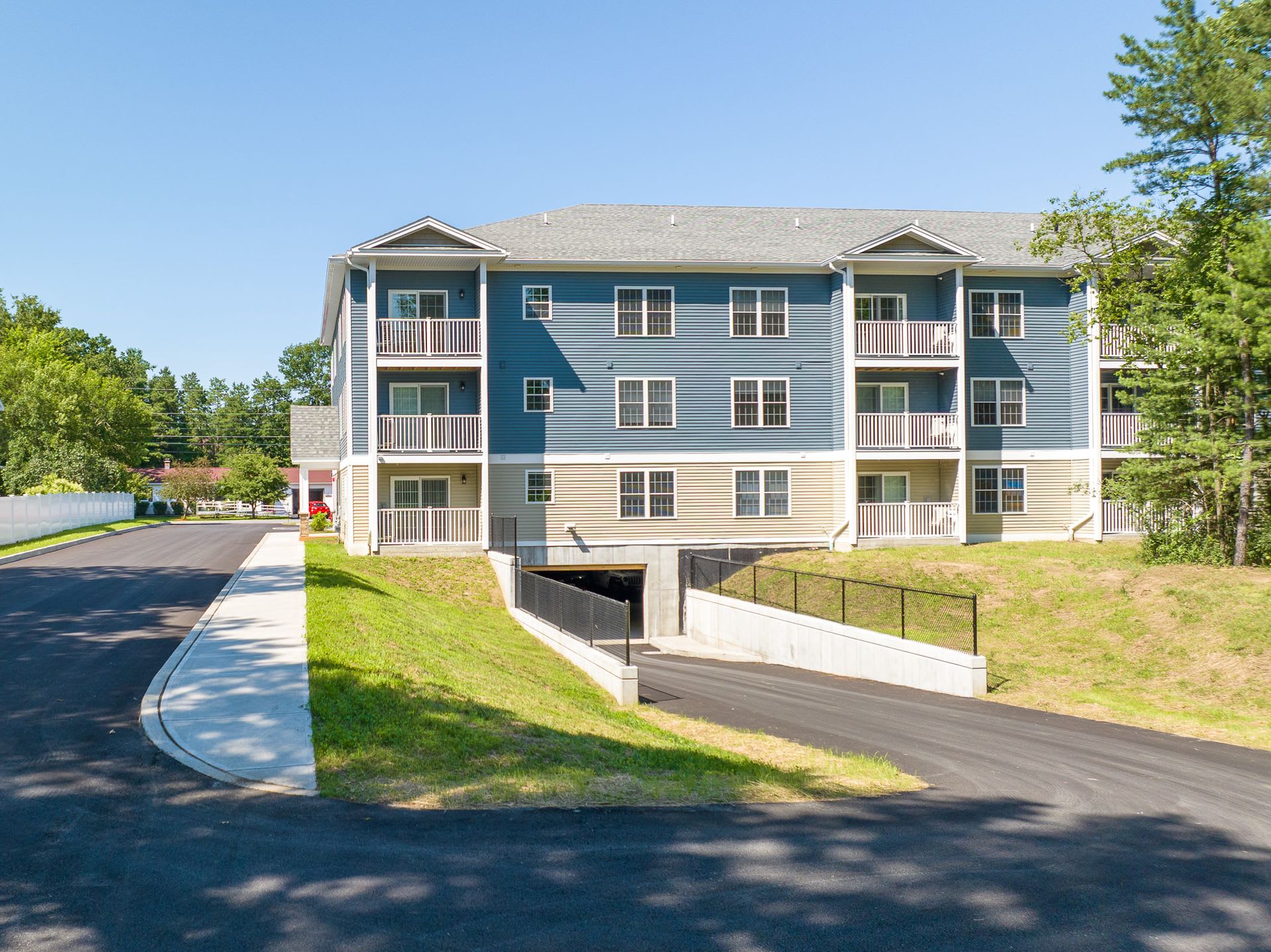 2 Bed 2 Bath Independent Senior Living 55 Years Of Age Heat Hot Water Electricity Included – photo 3