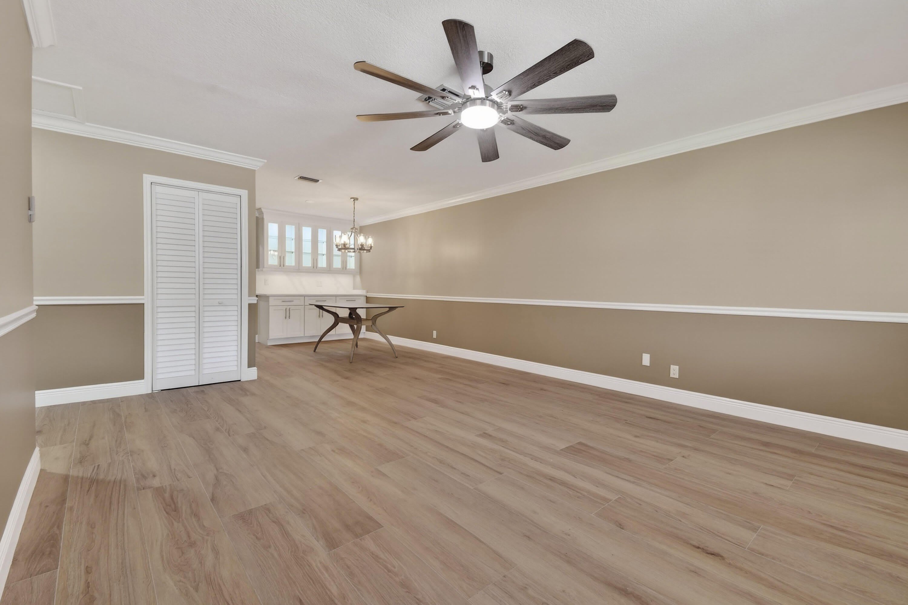 1615 Shirley Court – photo 2