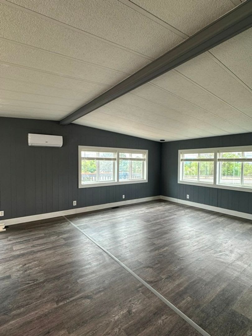 Updated 3 bedroom House – photo 3