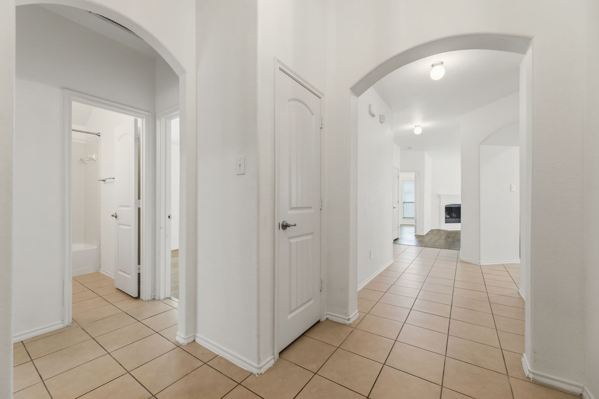 1011 Meadow Green Court – photo 4
