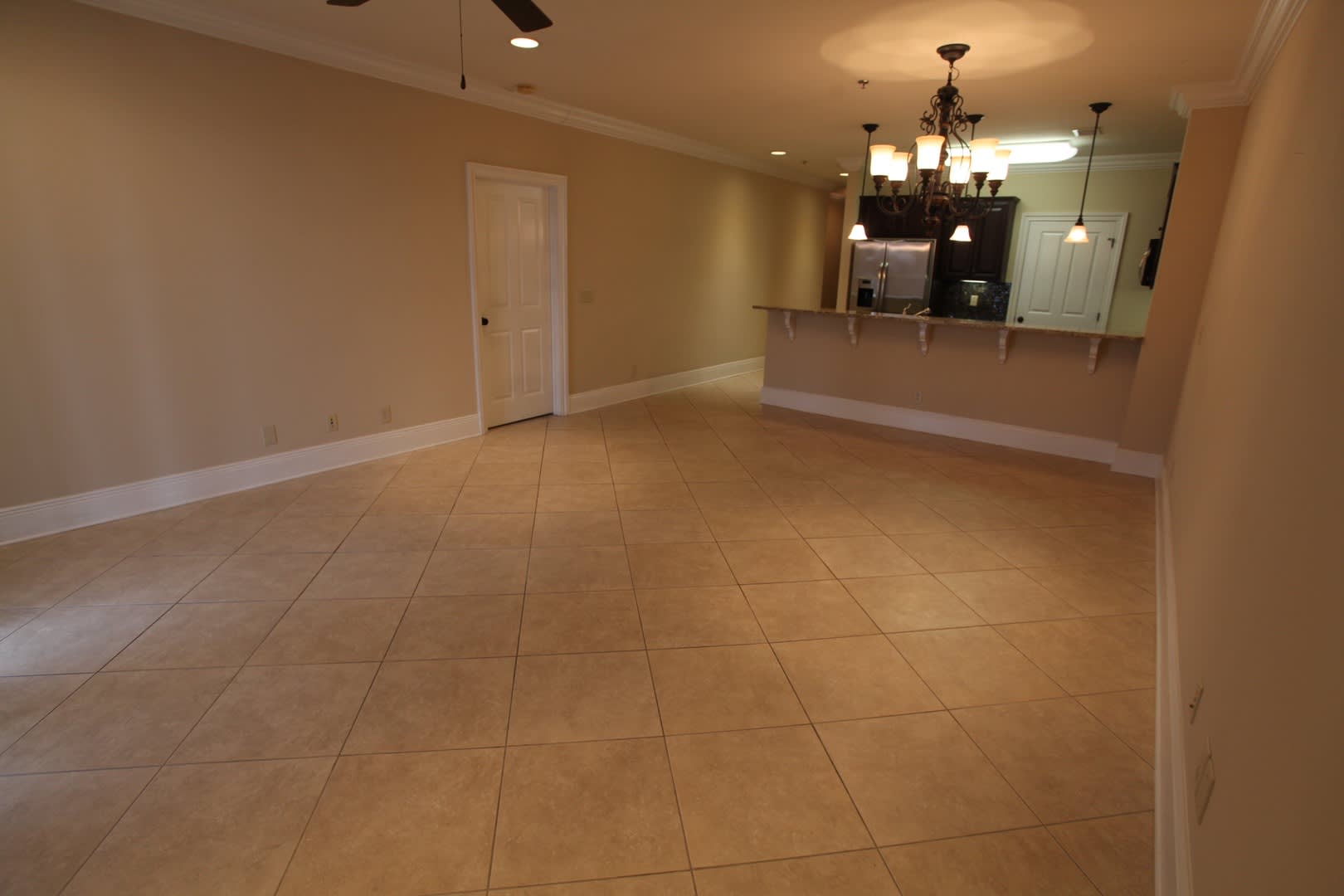 Downtown Auburn Luxury Living Steps From Campus – photo 4
