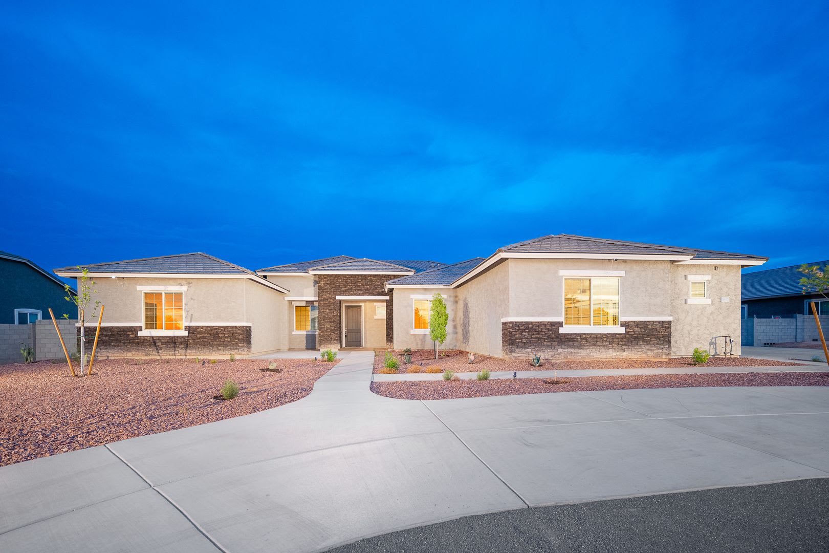 Luxury Estate on 1+ Acre – photo 2