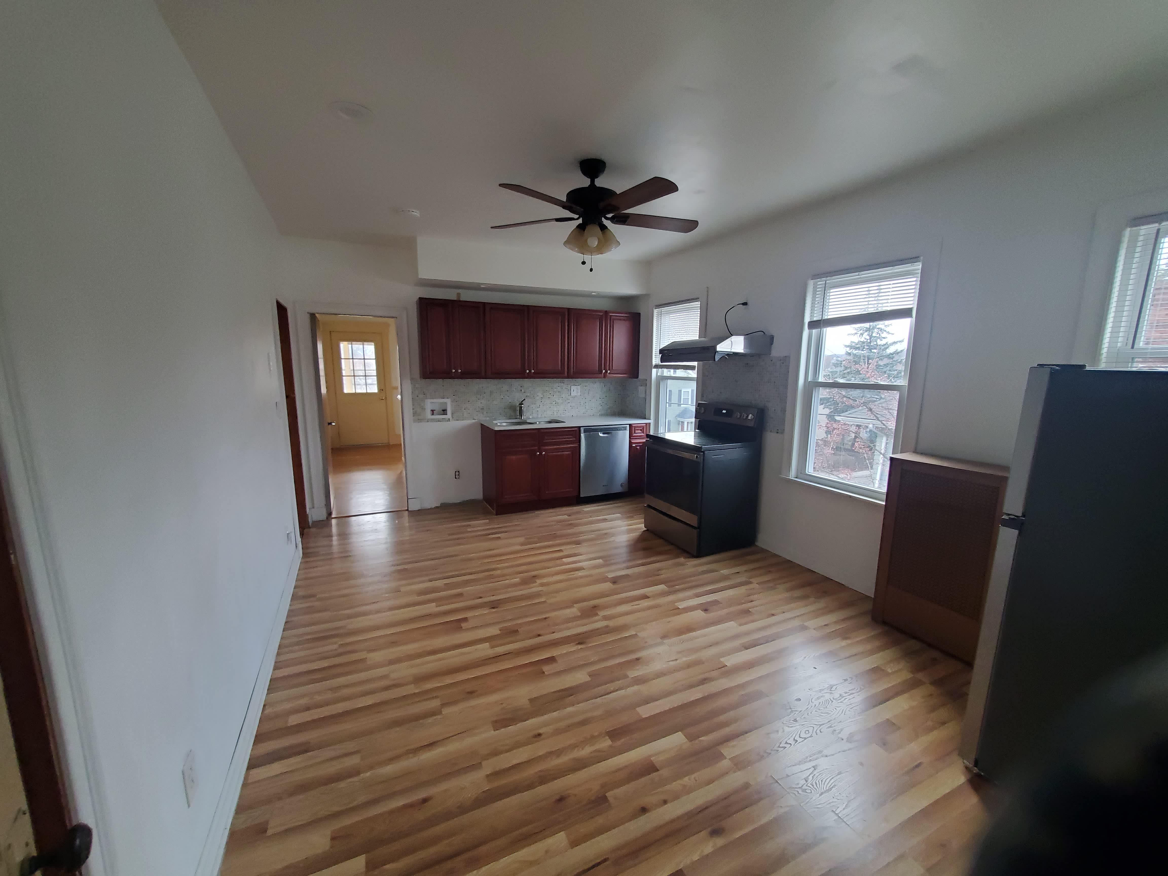 80 Upland Road – photo 2