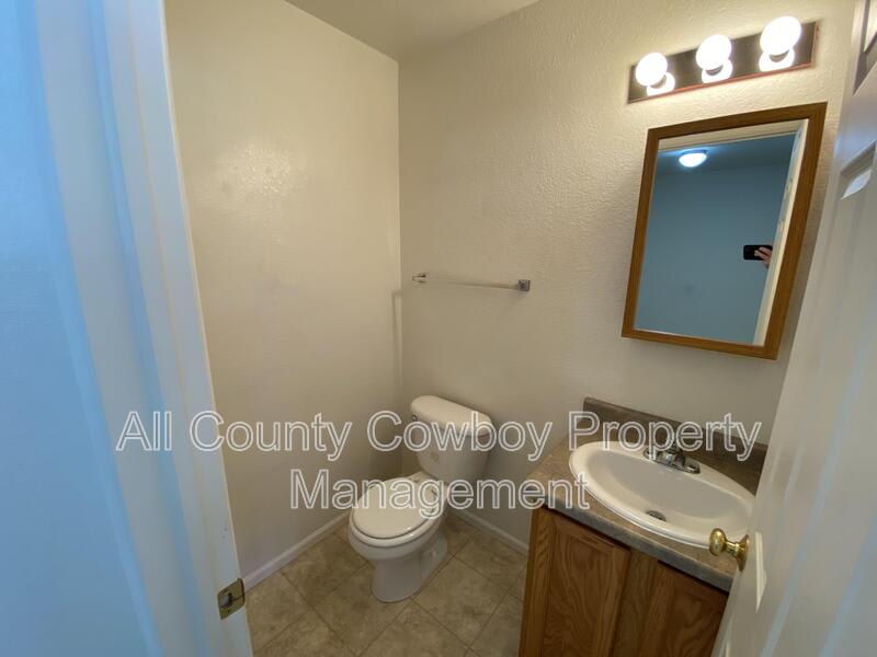 710 W. 2nd Street – photo 4