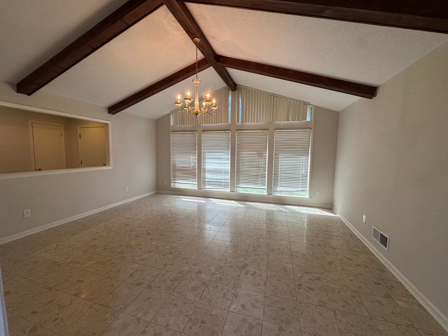 CHARMING GERMANTOWN HOME – photo 3