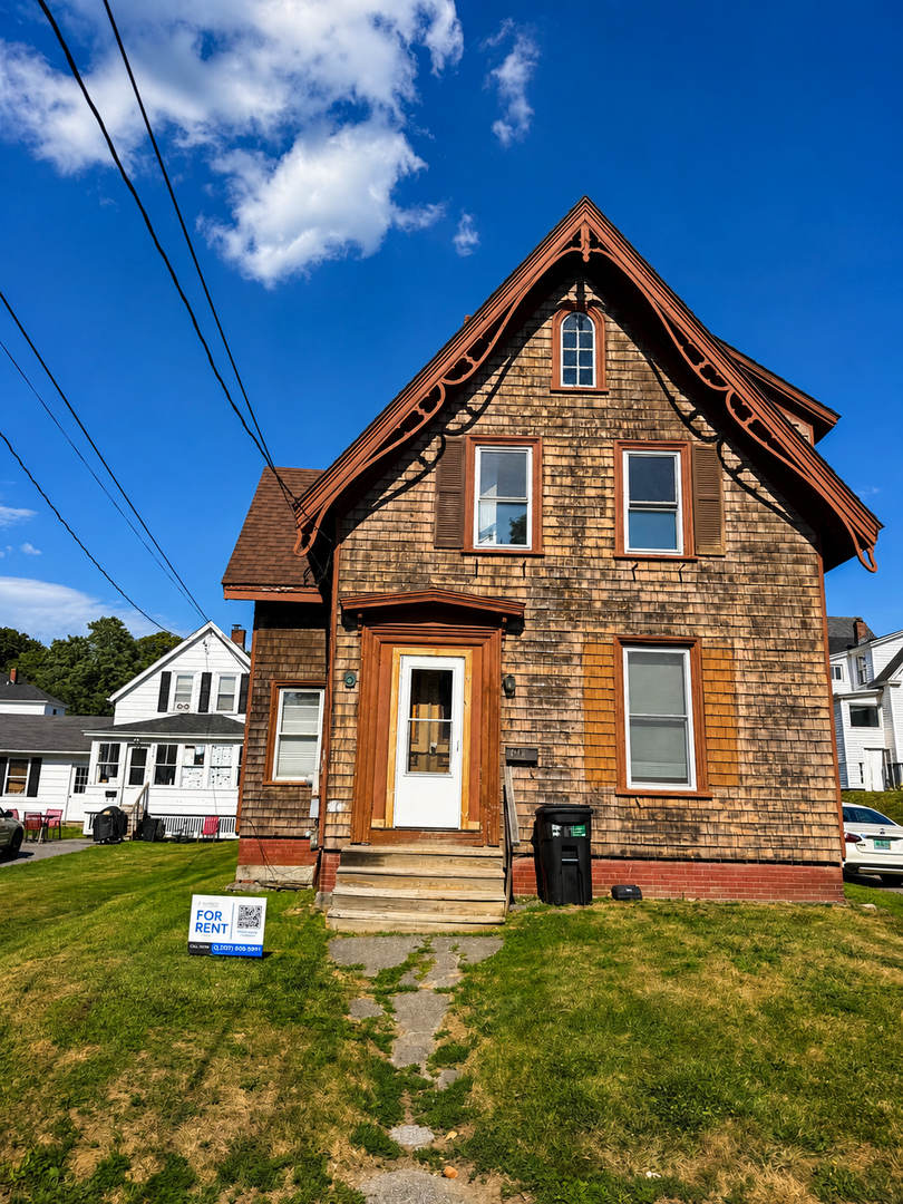 210 Center Street – photo 1
