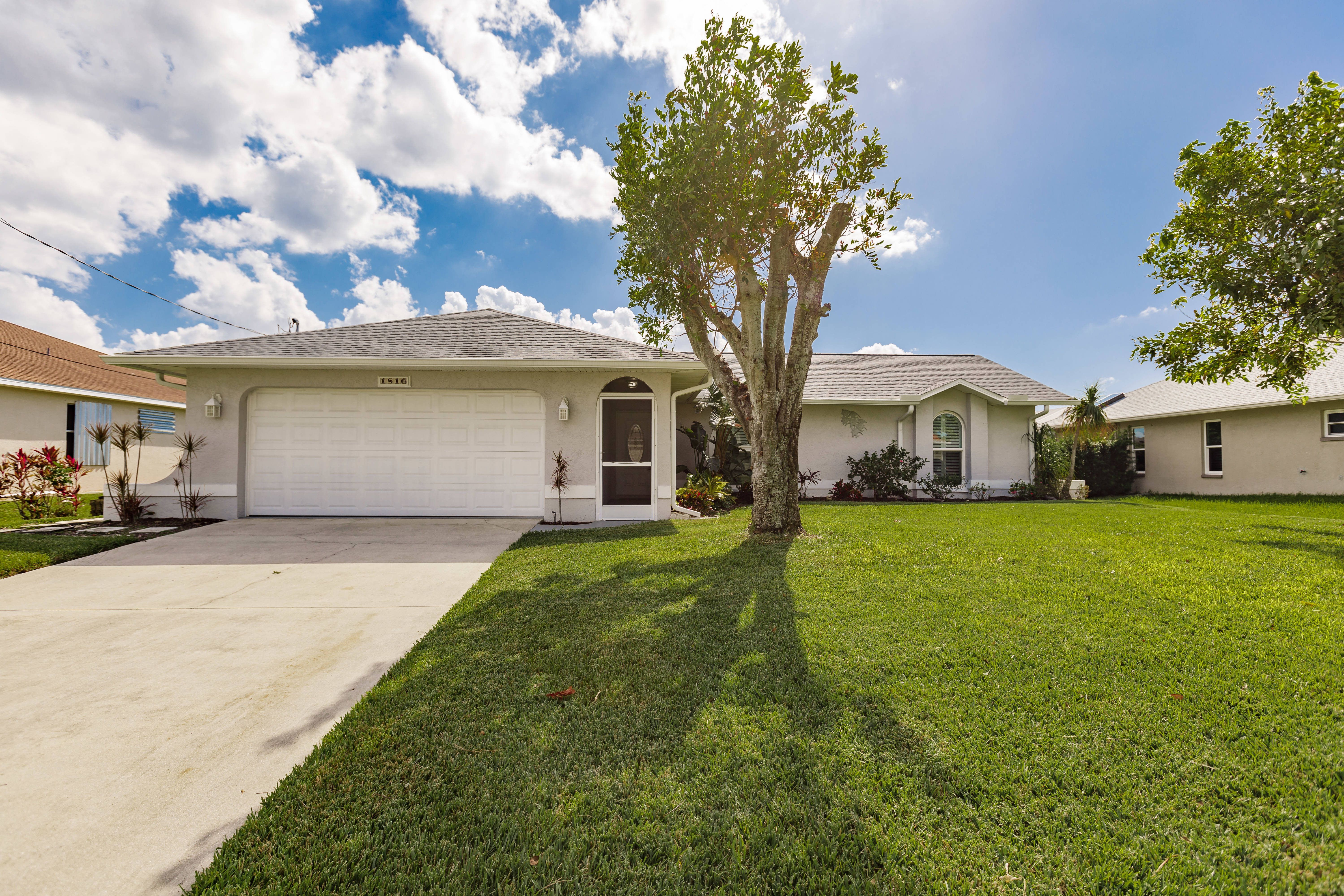 1816 SW 47th St – photo 2