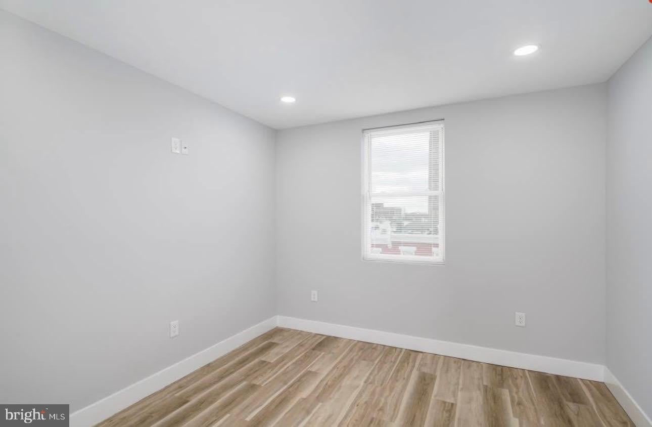 23 E SILVER Street – photo 5
