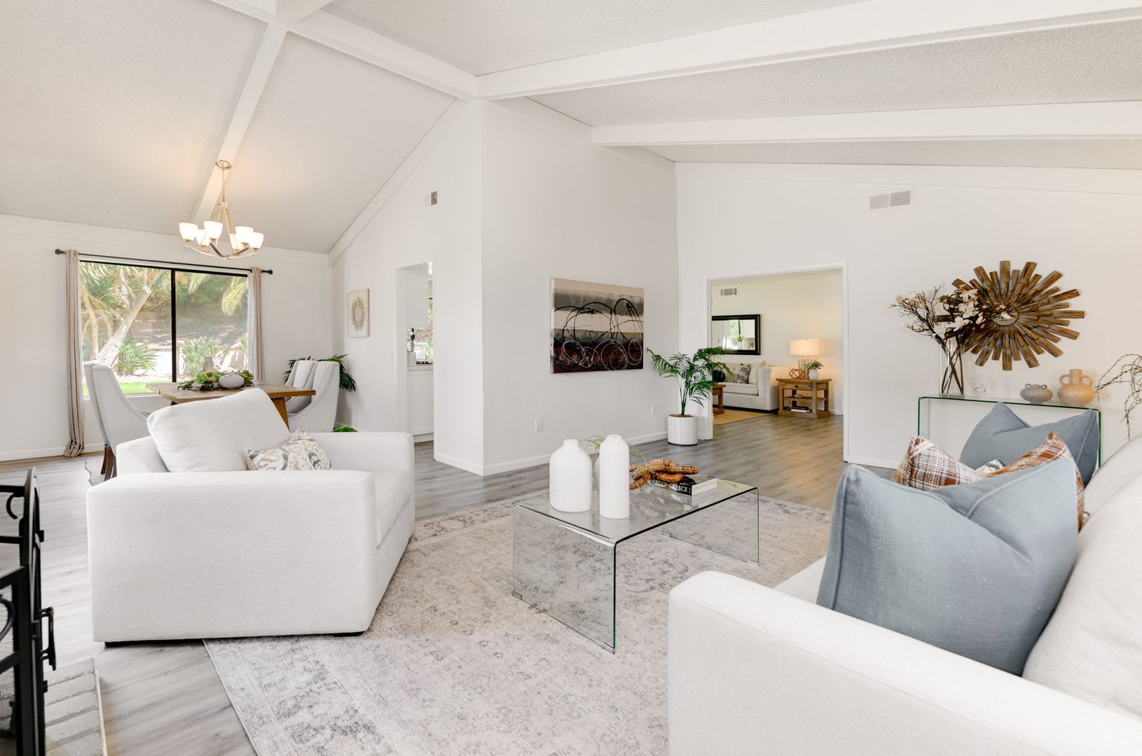4bd/2ba Single Story Home In Hennie Hills Oceanside! – photo 5