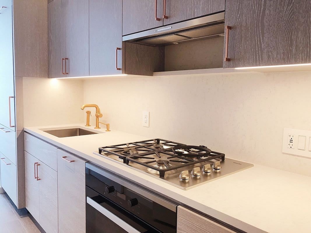 138 Willoughby Street – photo 1