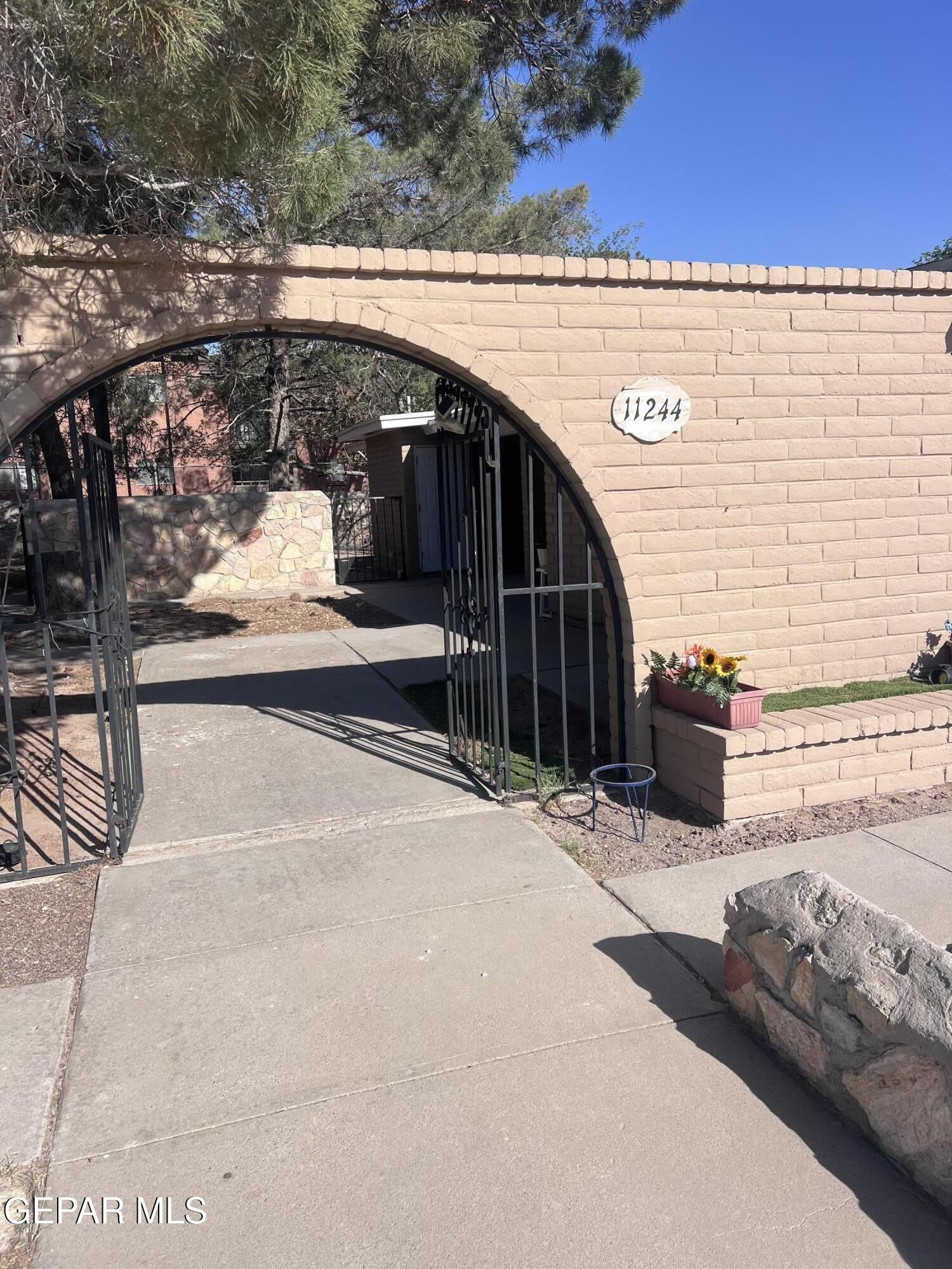 11244 Wharf Cove Drive – photo 1