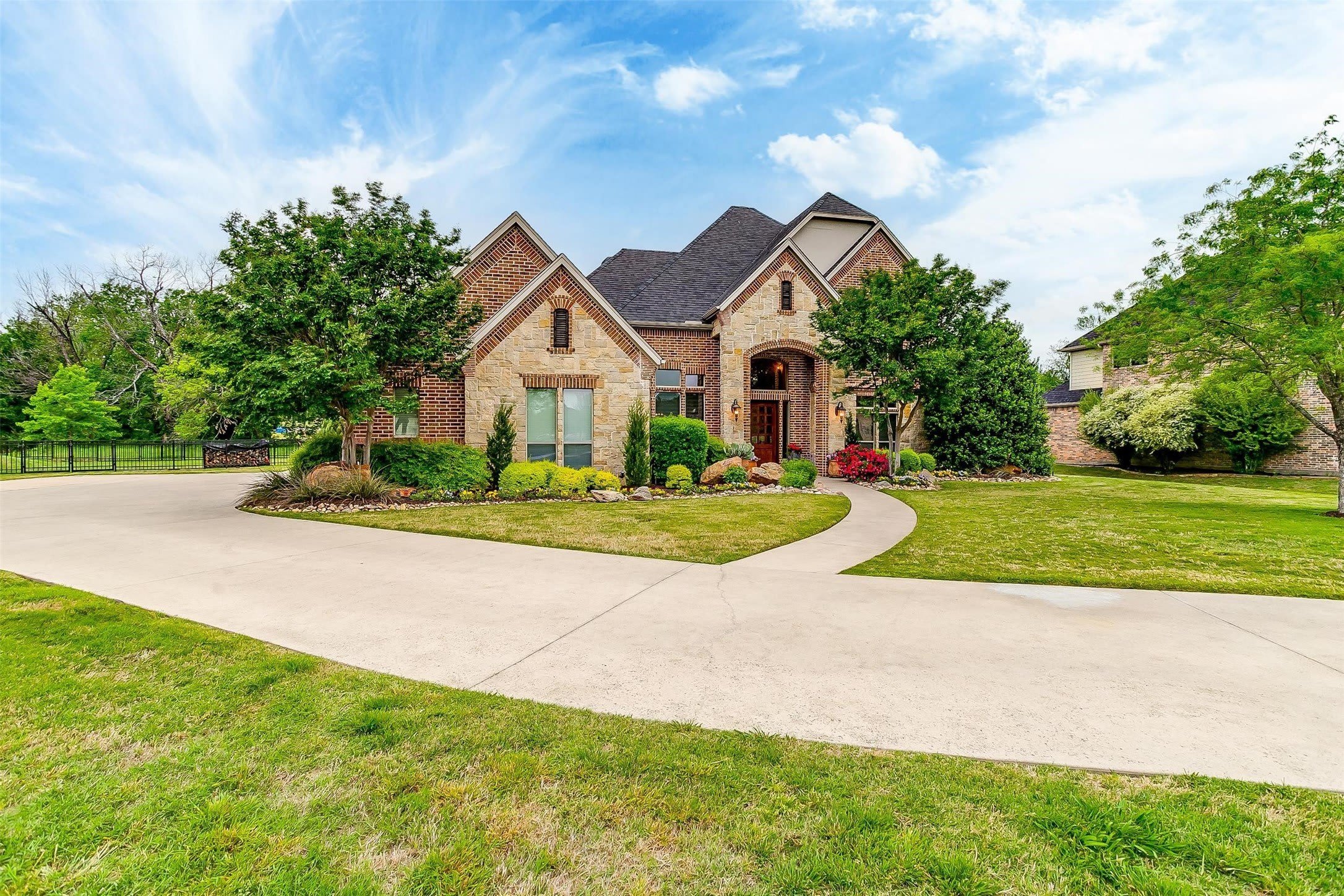203 Augusta Court – photo 1