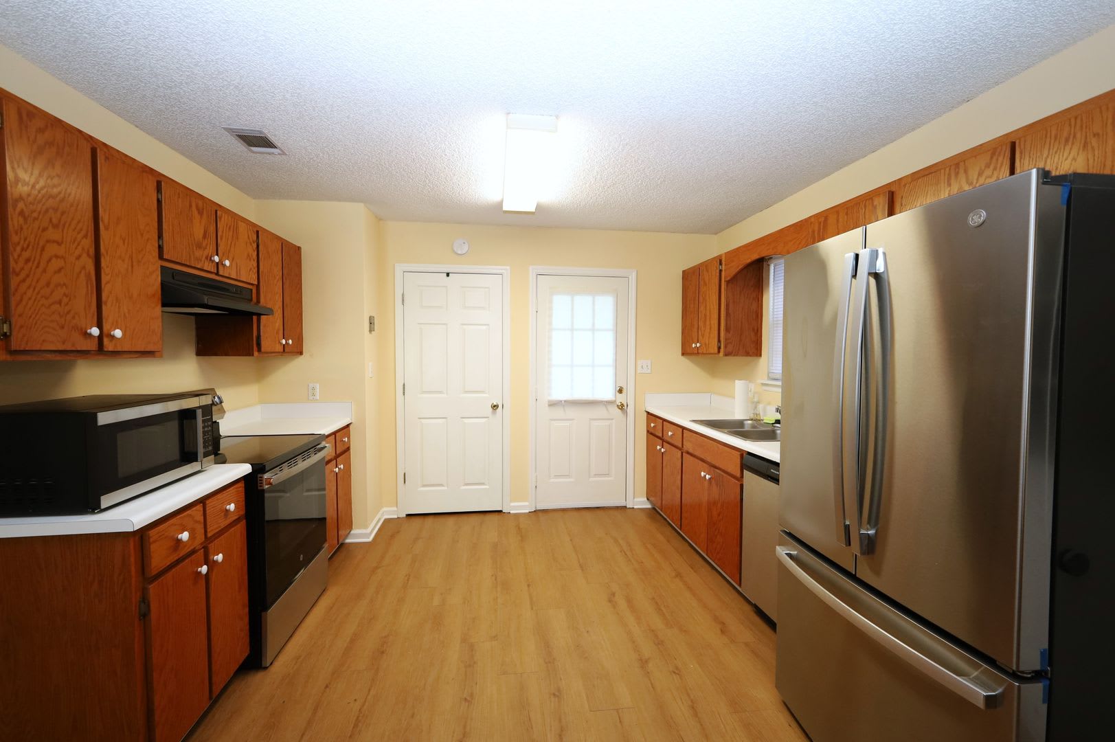 1727 Largo Circle – photo 3