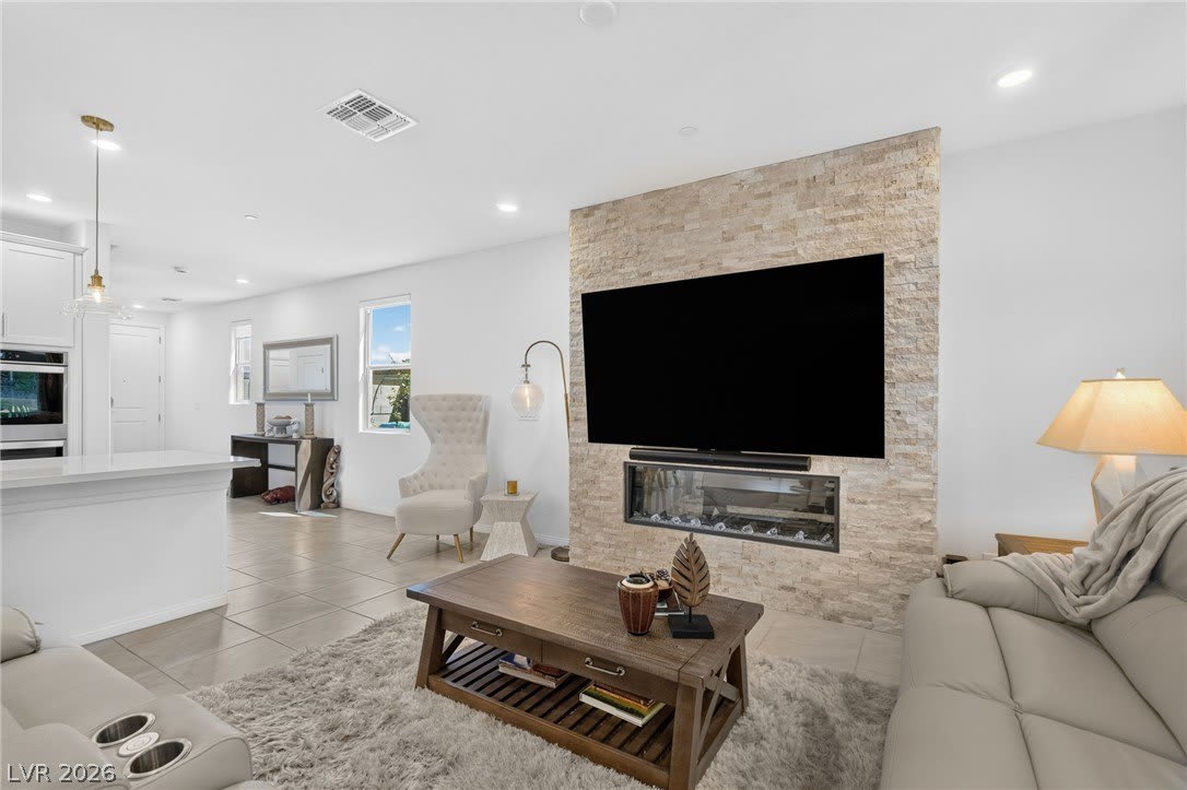 1583 Pacific Baza Street – photo 5