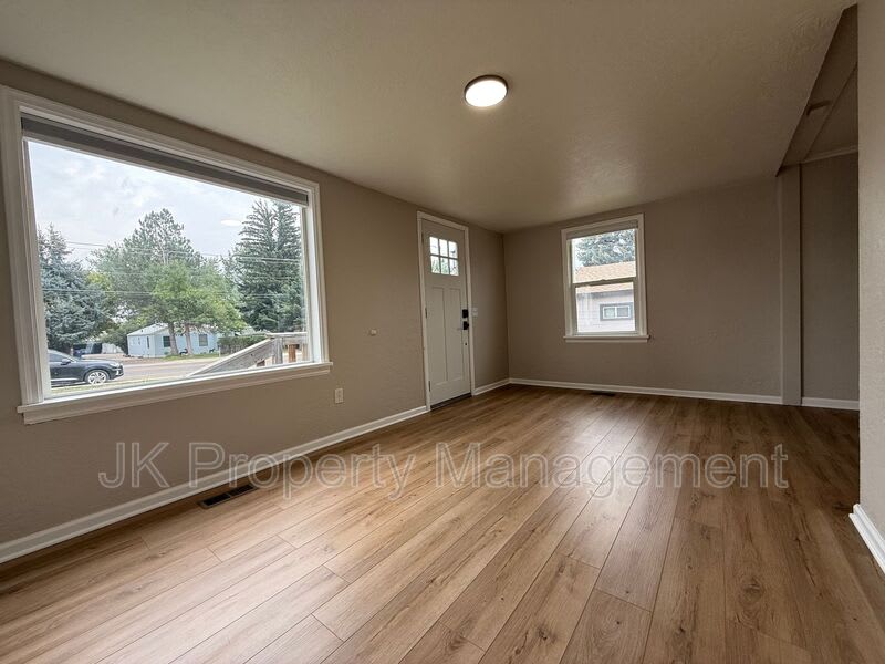 1716 6th Street NW – photo 4