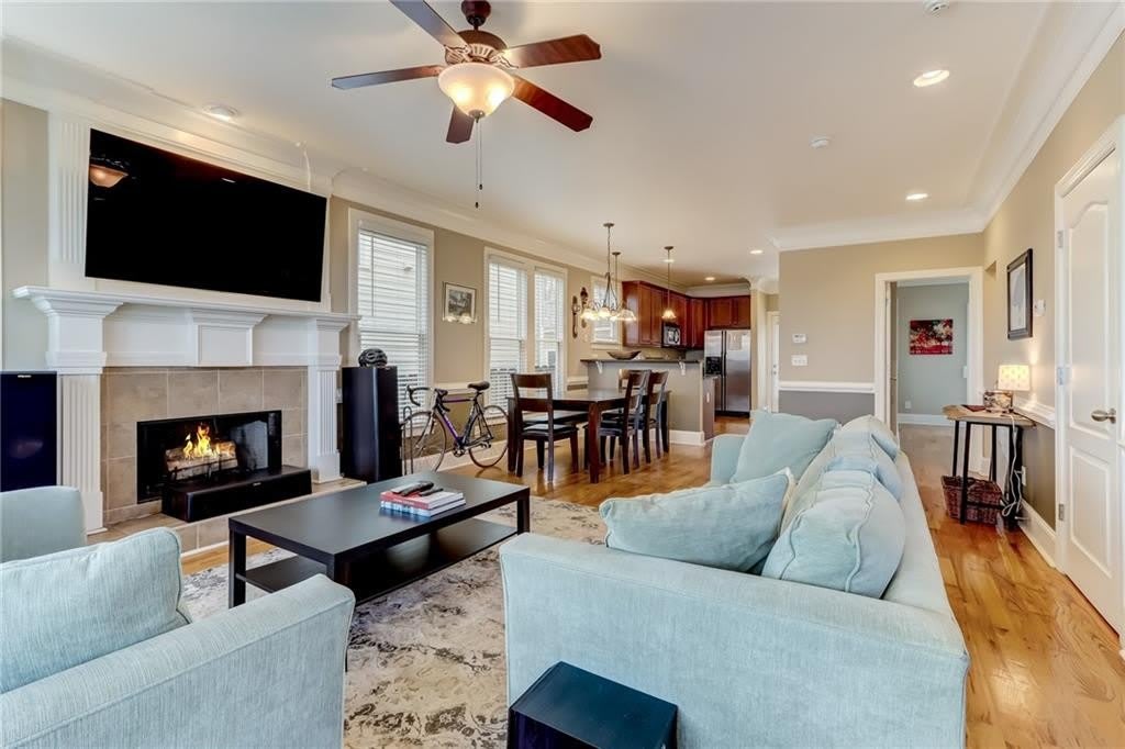 345 Chastain Street SE – photo 3