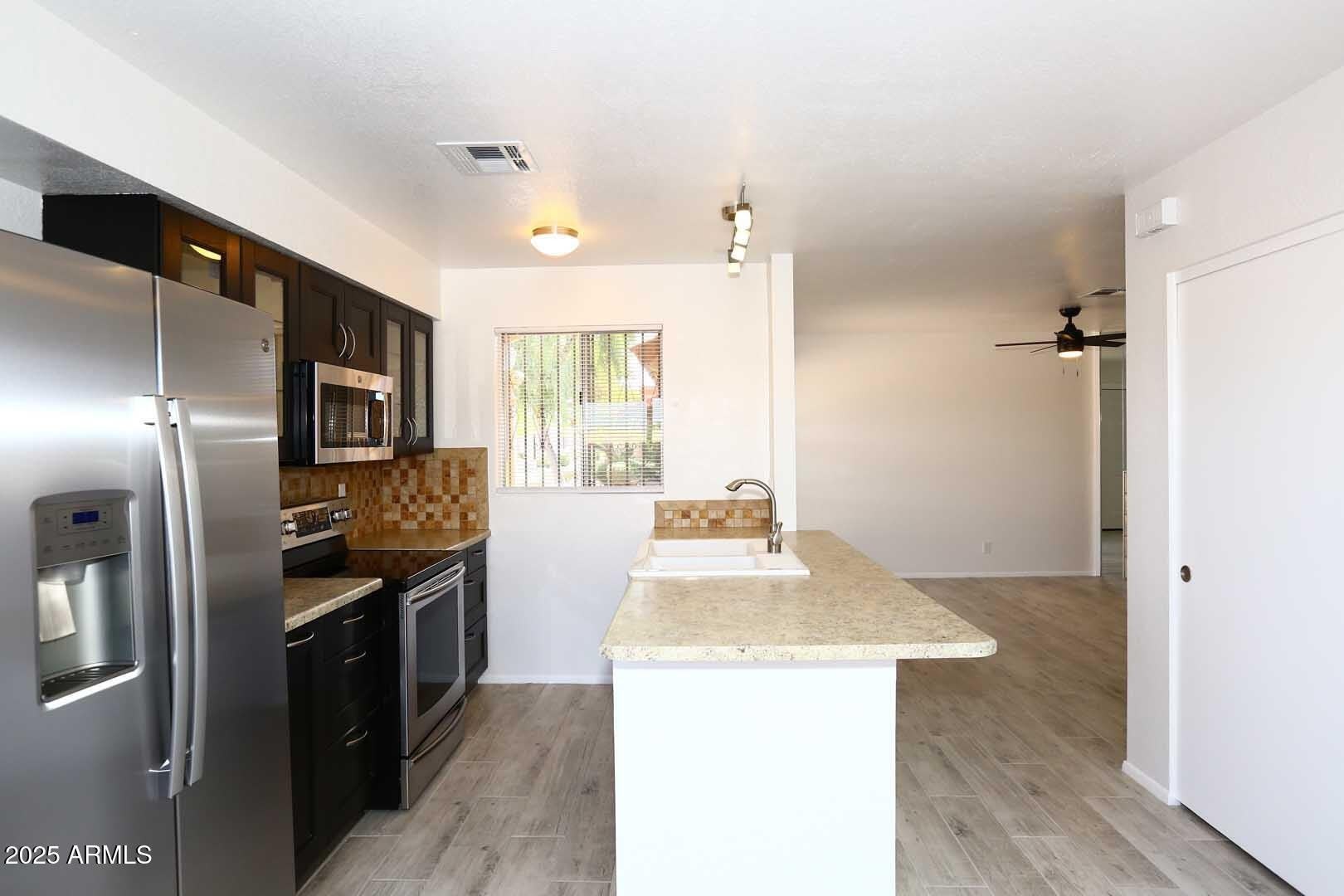 93 N Cooper Road – photo 5