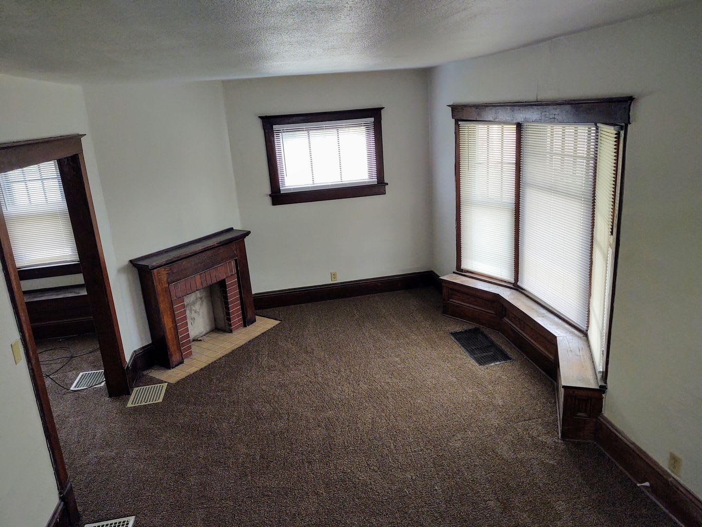 Three Bedroom House – photo 4