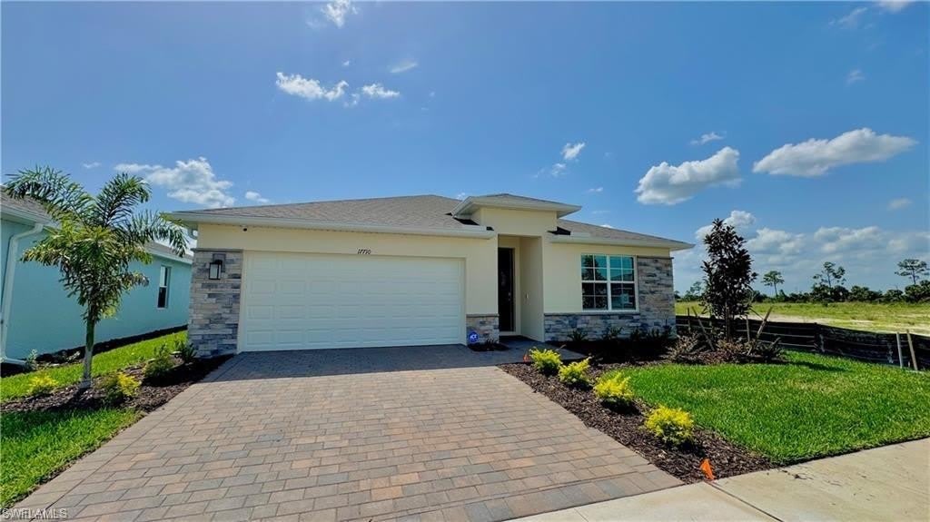 17710 Shade Tree Loop – photo 1
