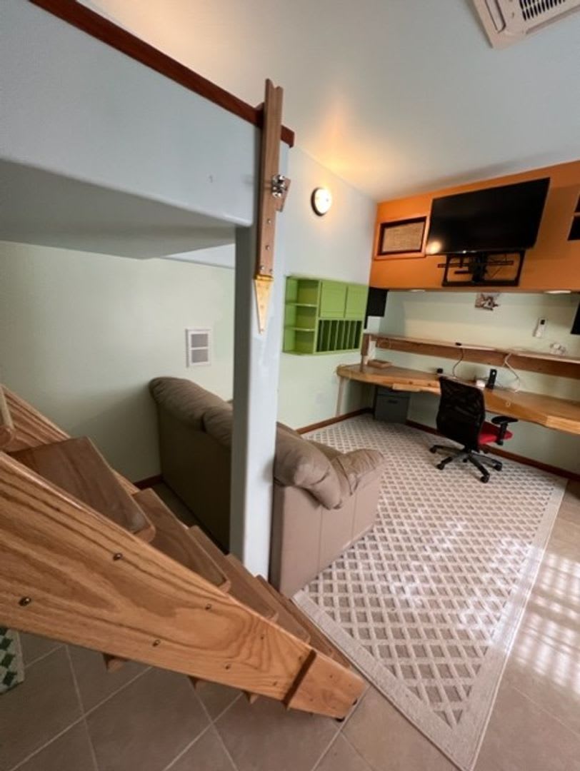 Furnished Efficency with Utilities Ready Now – photo 2