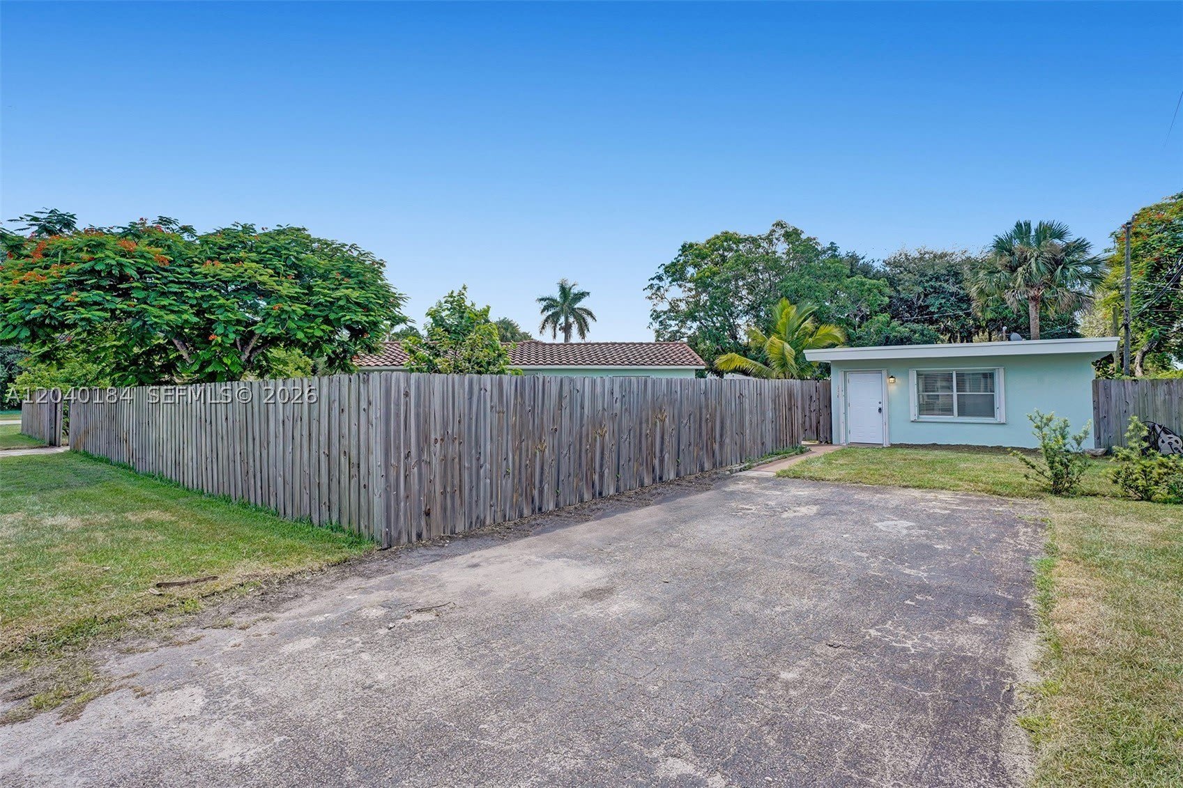 2804 Sw 16 Street – photo 2