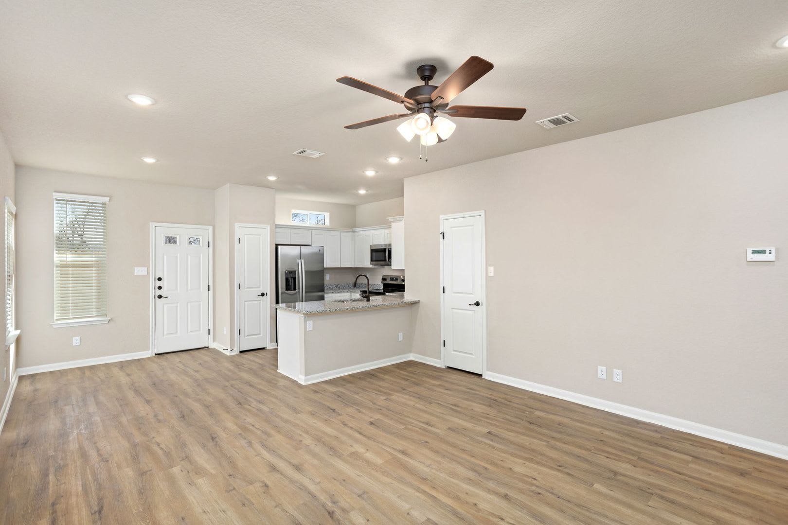 Beautiful Townhome 3 2 5 – photo 4