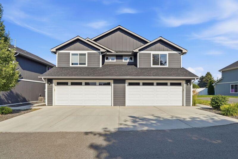 1422 North Michigan Lane – photo 2