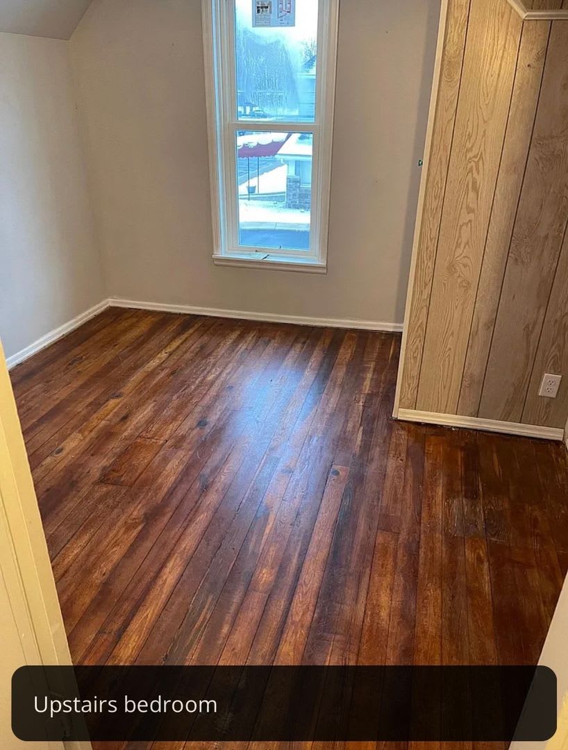4 bed/ 2 bath – photo 2