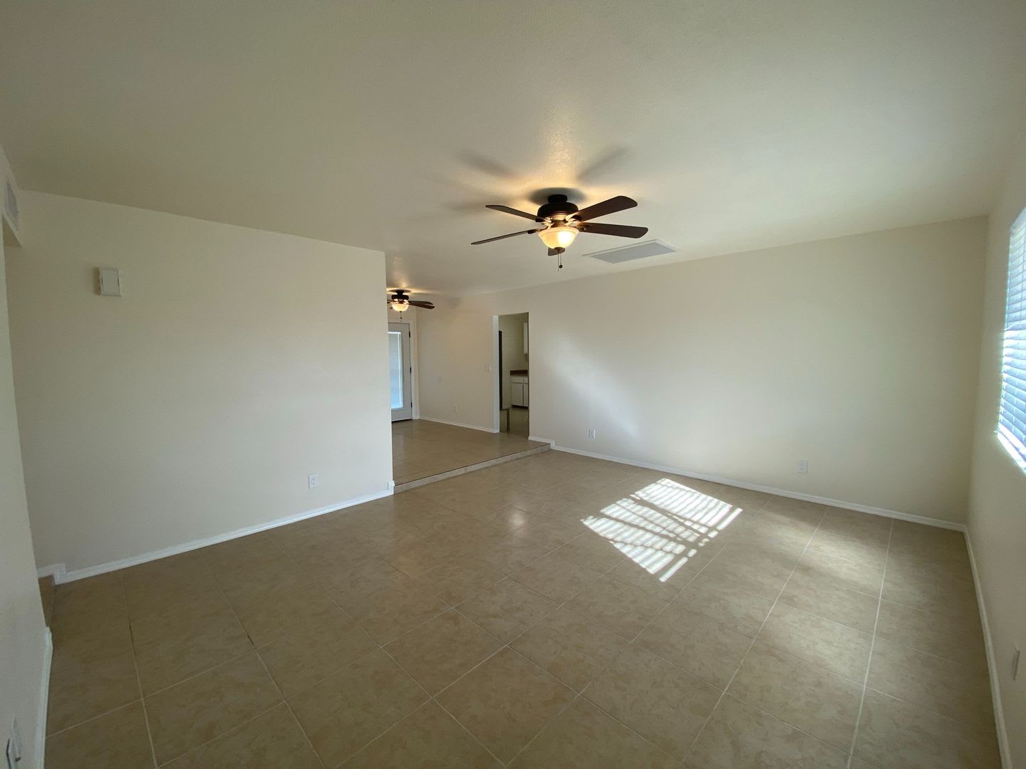 3 Bedroom 1 Bathroom Home – photo 2