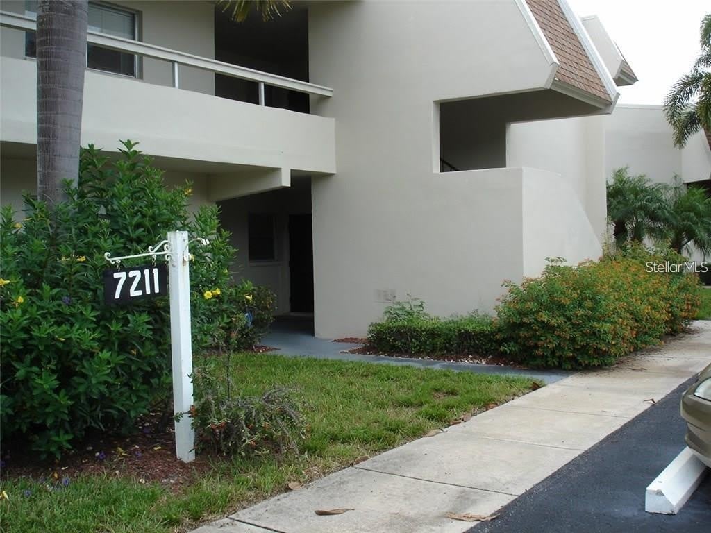 7211 W COUNTRY CLUB Drive N – photo 1