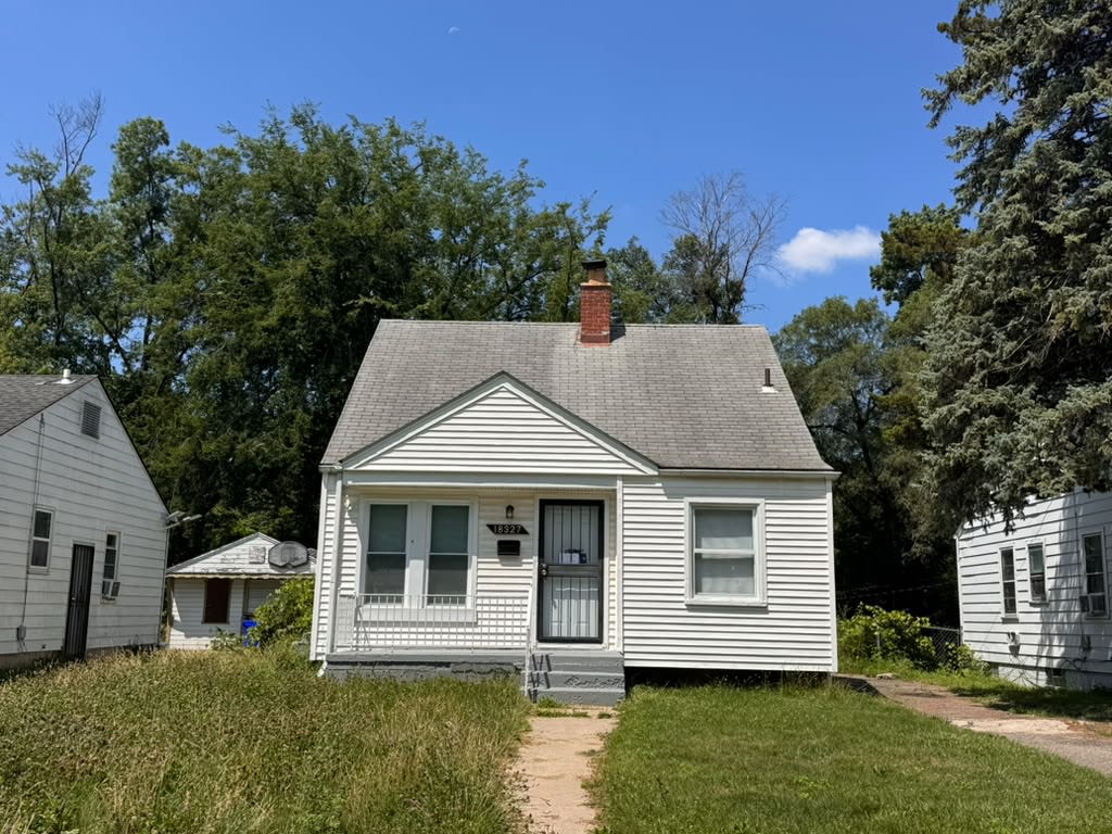 18327 Codding Street – photo 1
