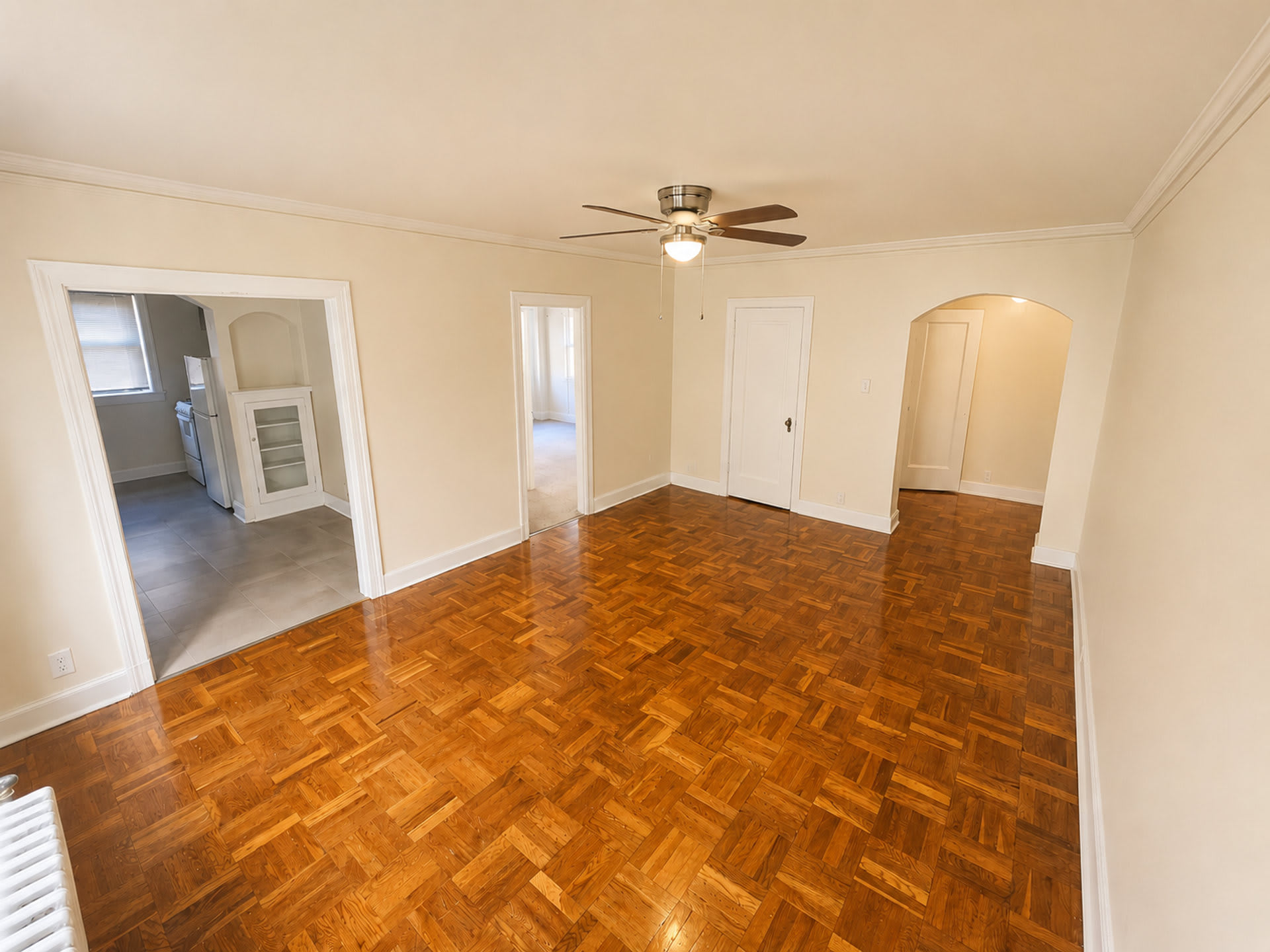 Phillips Avenue Apartments – photo 4