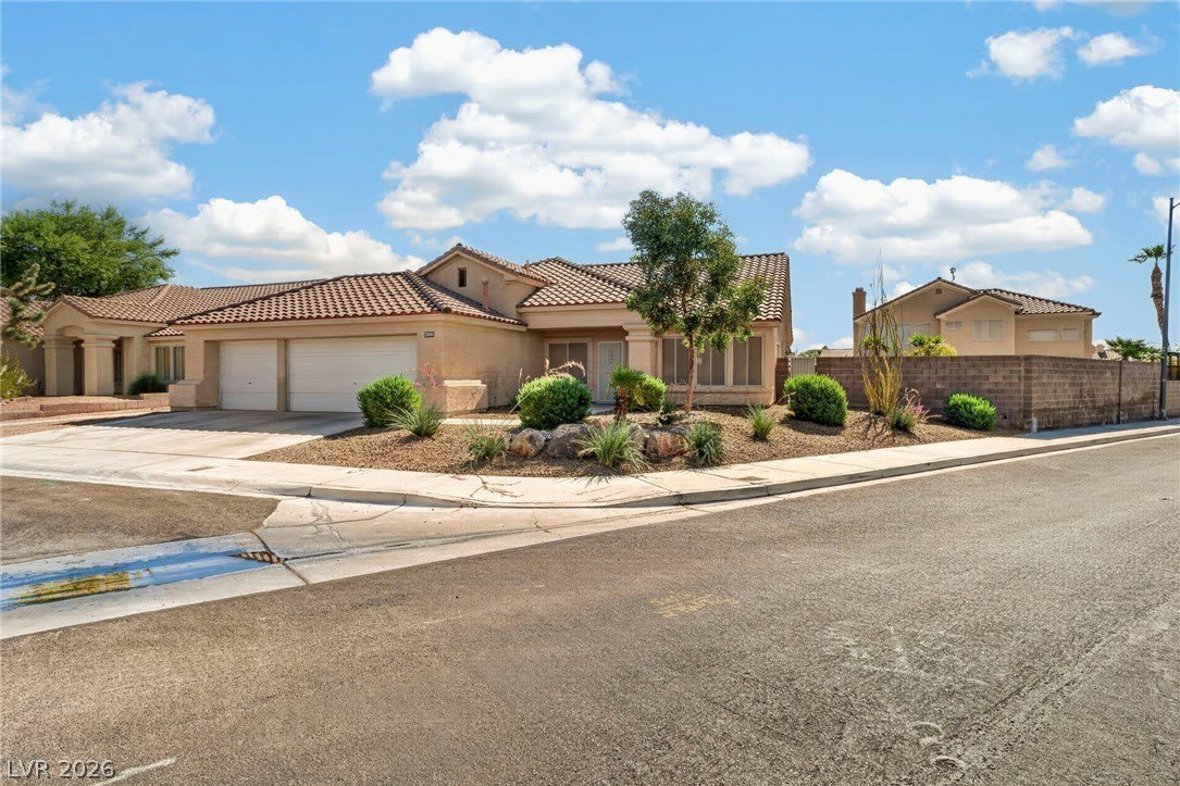 4552 Gonzales Drive – photo 2
