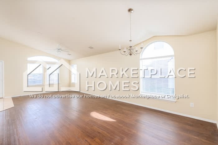 5101 Golden Gate Dr – photo 5