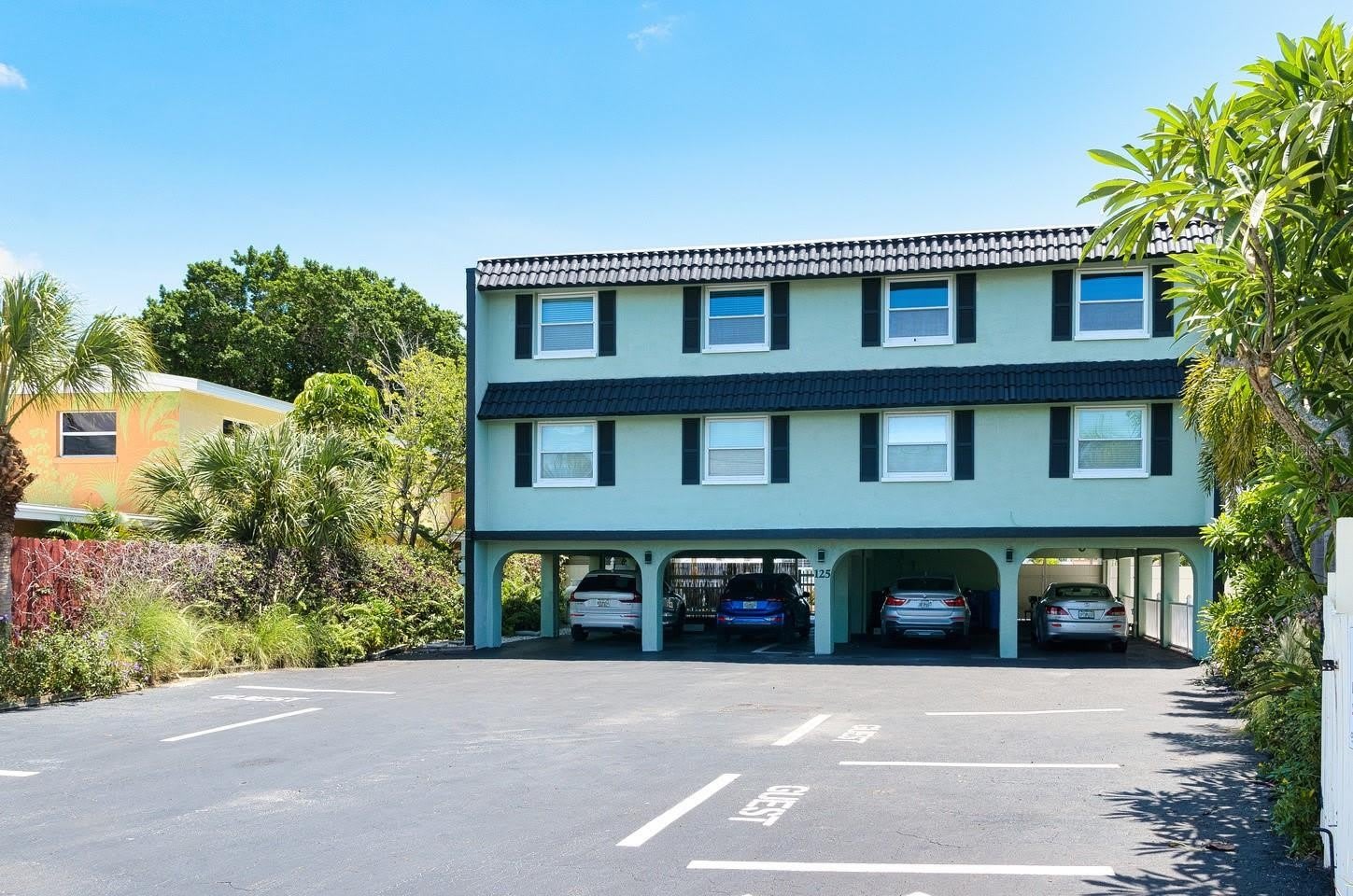 125 110TH Avenue – photo 3