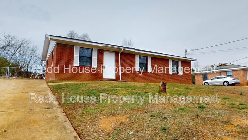 111 Nann St. – photo 2